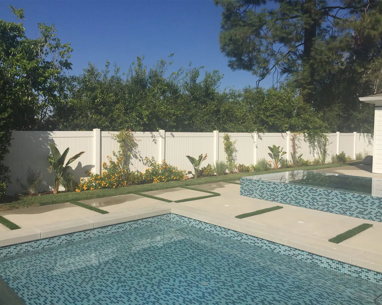 Vinyl Fence Installation