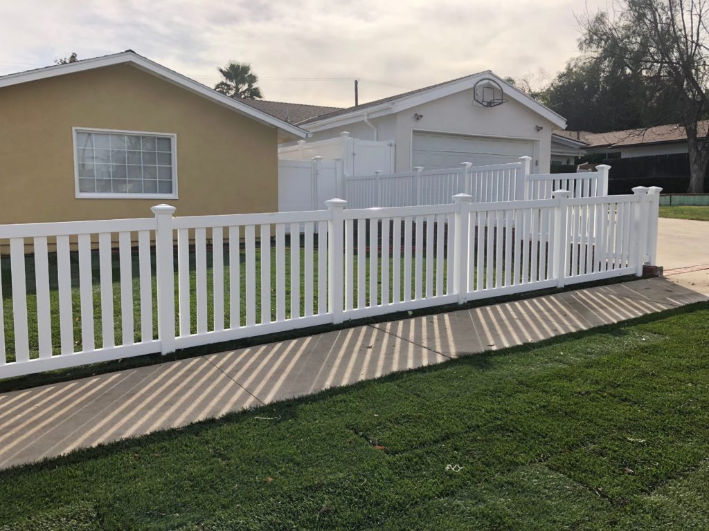 how to clean your white vinyl fencing