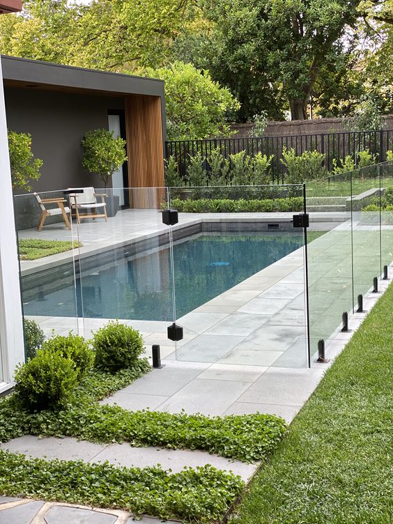 Pool Glass Fencing 